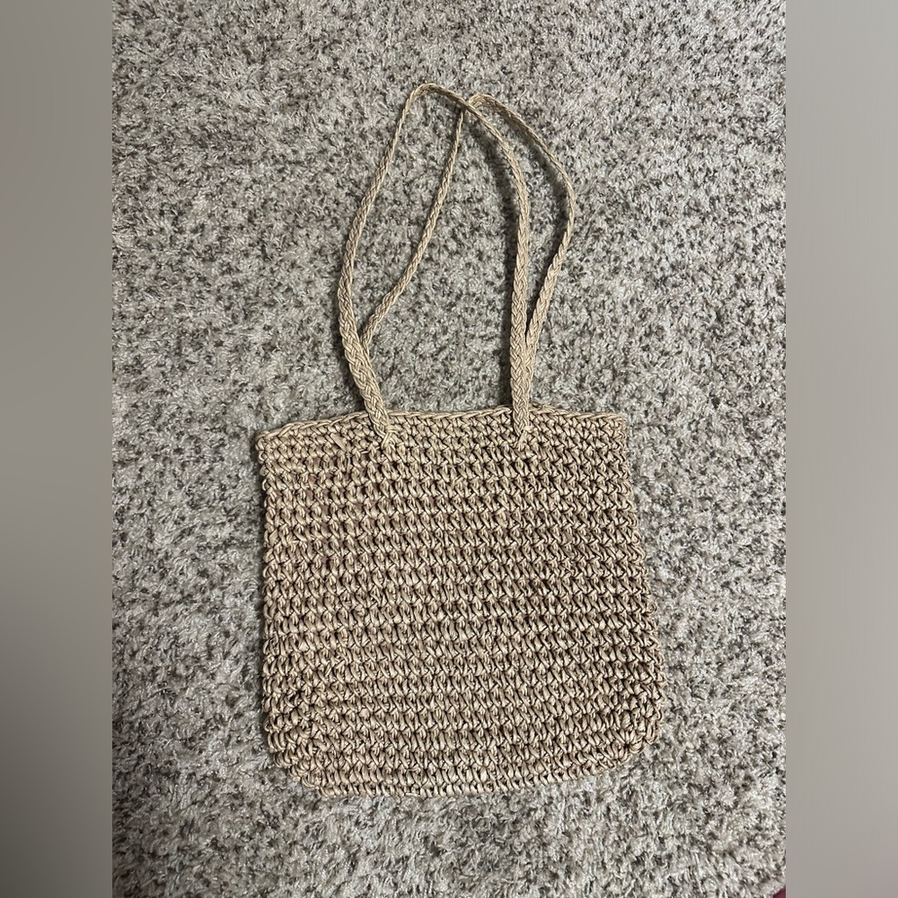 Woven shoulder tote bag